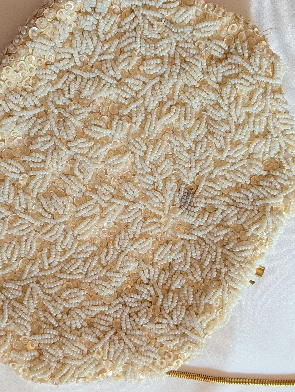 N/A elegant cream